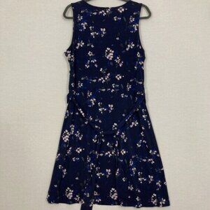 41 Hawthorn Navy Floral Surplice Soft Stretch Sleeveless Belted Dress